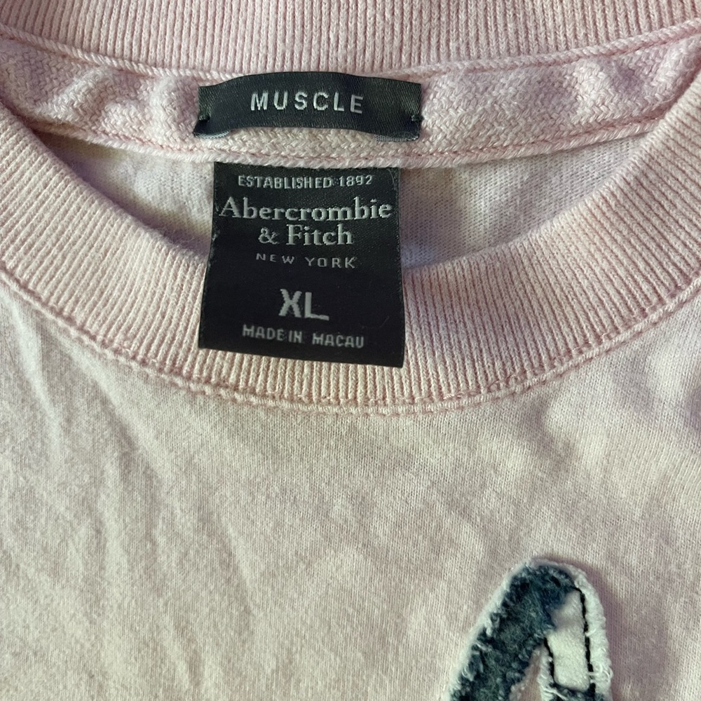 Abercrombie & Fitch tshirt size XL